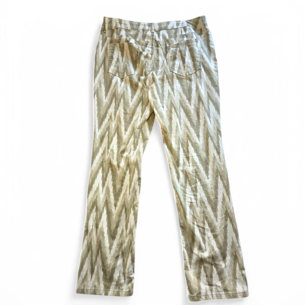 Chicos Platinum Denim Printed Regular Fit Pants Ikat Tan White Size 14 - Picture 2 of 11